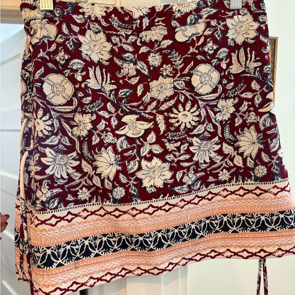 Abercrombie & Fitch Burgundy and White Floral Skirt